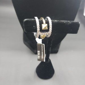 Banana Republic - Beautifully Designed Ring